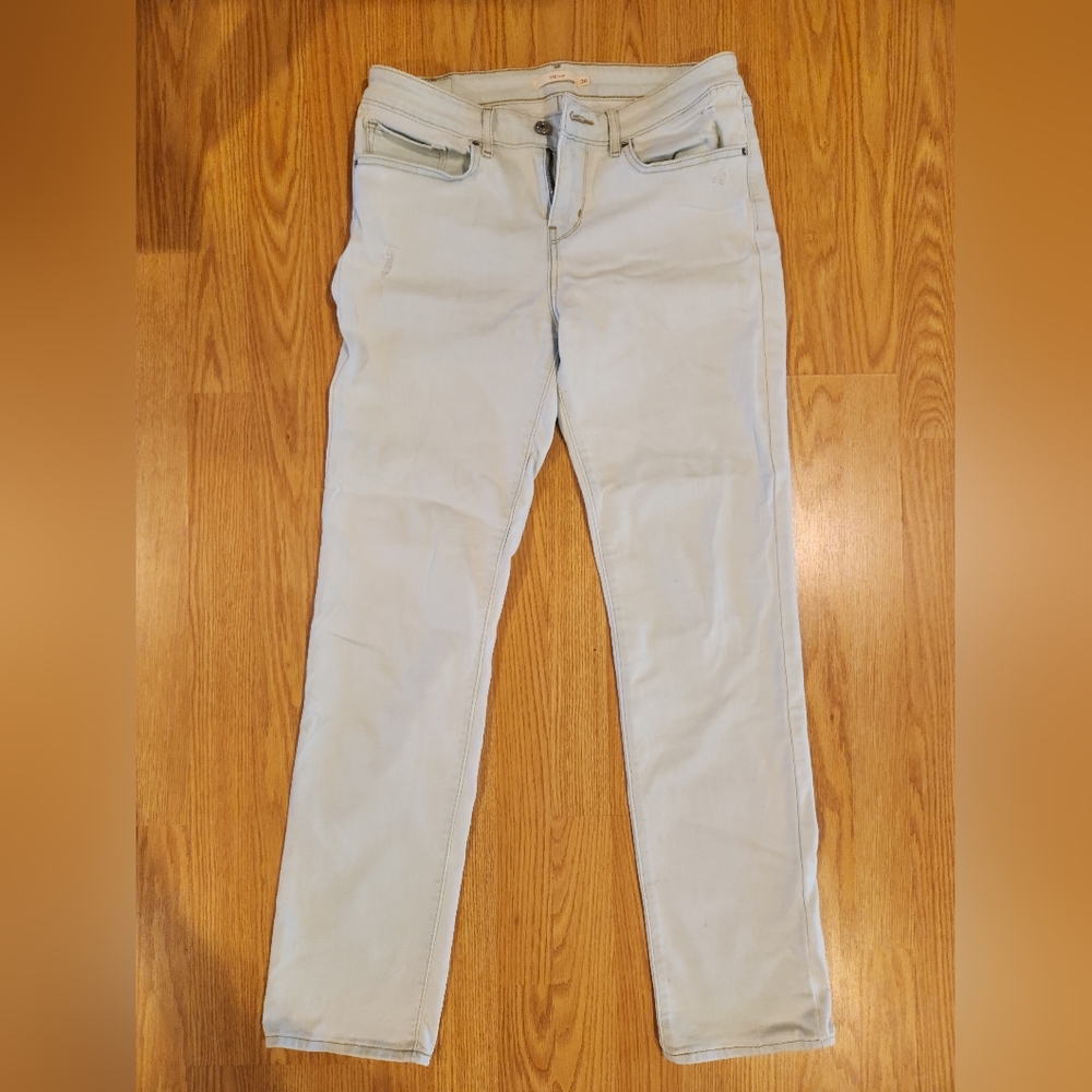 Levi Strauss & Co Slim Slightly Distressed Light Blue Jeans size 30